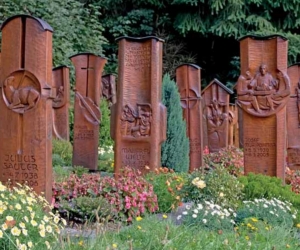 Ein Friedhof als Glaubenszeugnis Ein Friedhof als Glaubenszeugnis
