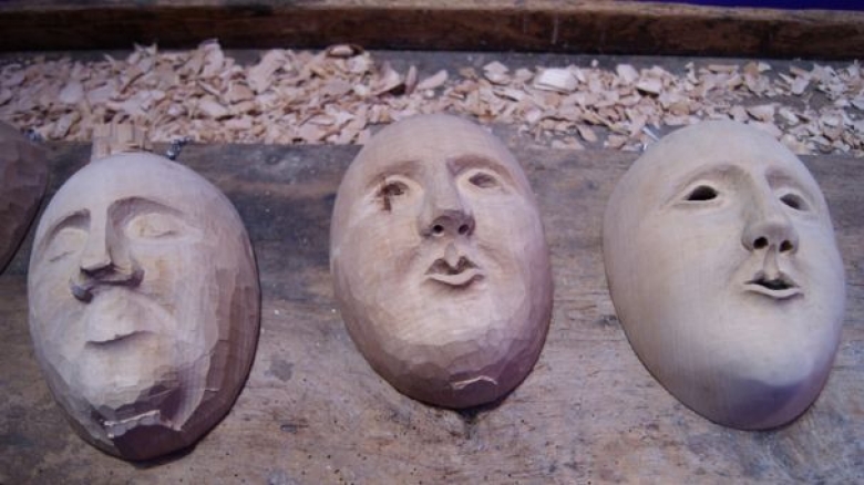 Fastnachtshandwerker zeigen ihre Kunst live im Museum